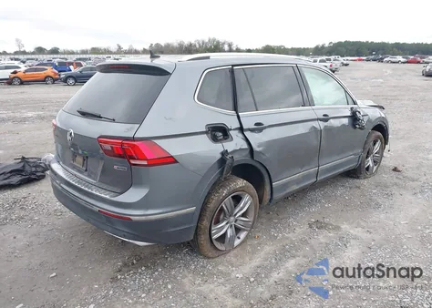 2020 Volkswagen Tiguan 2.0T Se/2.0T Se R-Line Black/2.0T Sel z USA, uszkodzony, nr VIN 3VV2B7AX0LM007573